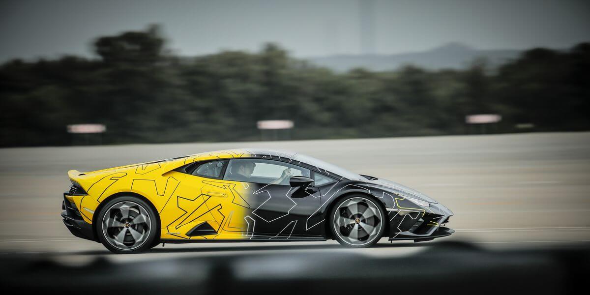 Lamborghini тестирует активный развал и схождение для лучшей управляемости
