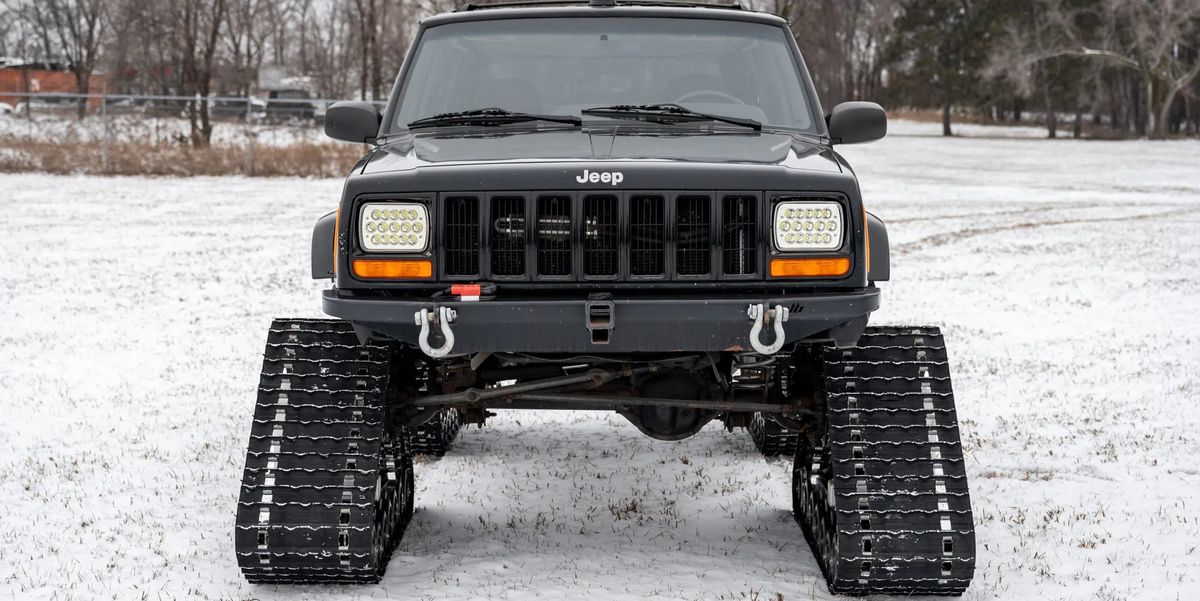 Jeep Cherokee 2001 года выпуска на BaT готов к снежному апокалипсису