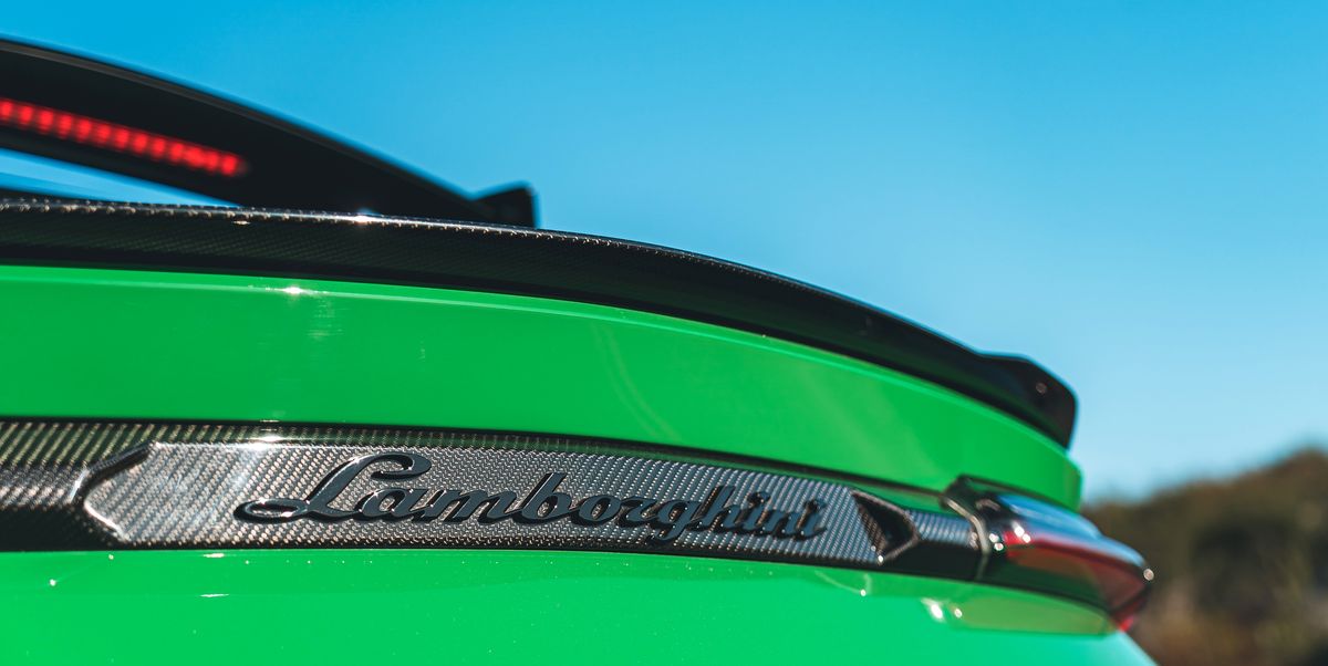 Lamborghini продала больше автомобилей, чем когда-либо, преодолев барьер в 10 000 автомобилей